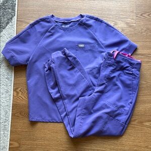 Figs Purple Scrub Set